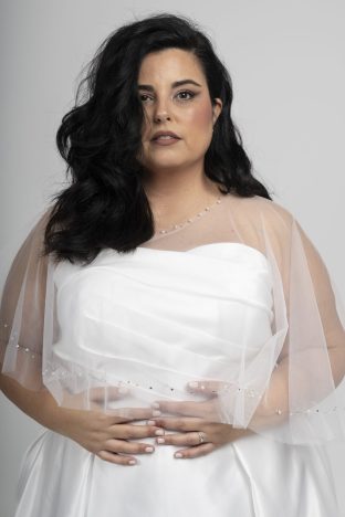 Boleros y capas de novia